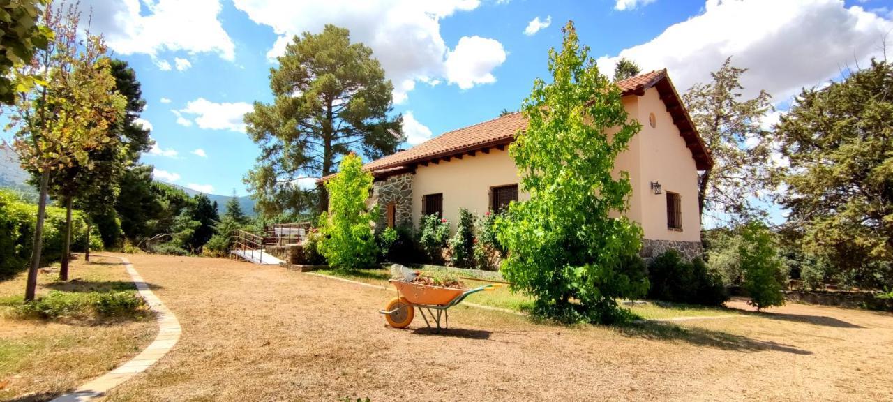 Casa Rural El Pinar Villa Navas de Riofrio Екстериор снимка